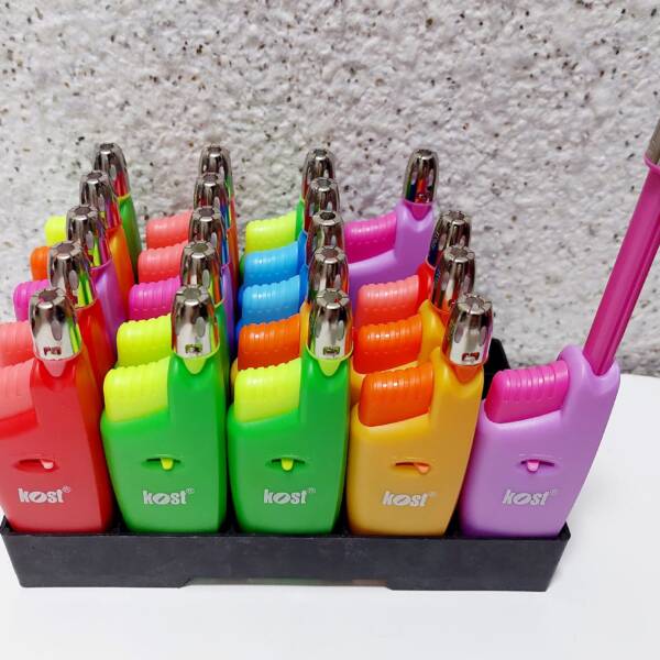 Газова запальничка з висувним соплом